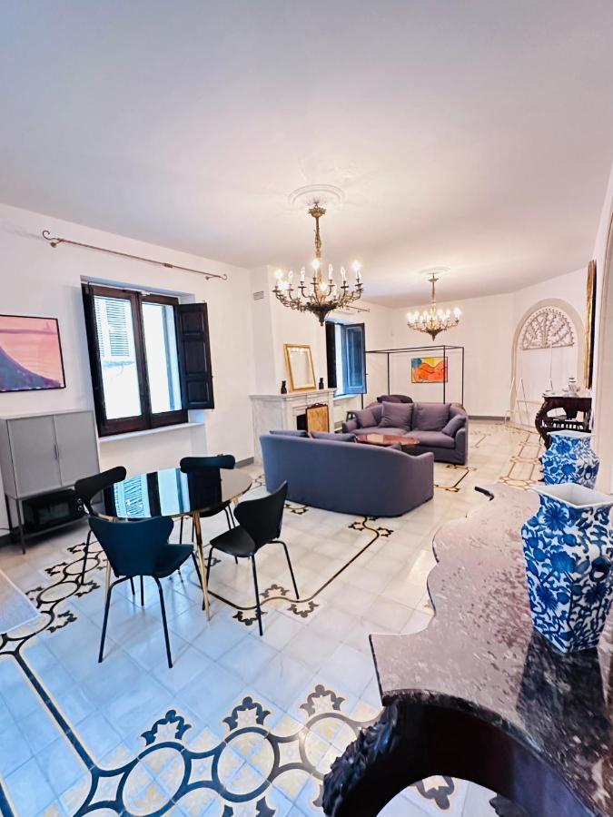 Elegante Appartamento Nel Cuore Del Barocco Lecce Ngoại thất bức ảnh