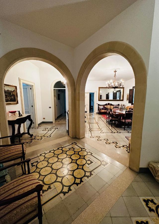 Elegante Appartamento Nel Cuore Del Barocco Lecce Ngoại thất bức ảnh