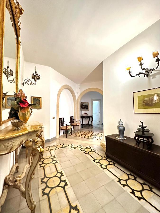 Elegante Appartamento Nel Cuore Del Barocco Lecce Ngoại thất bức ảnh
