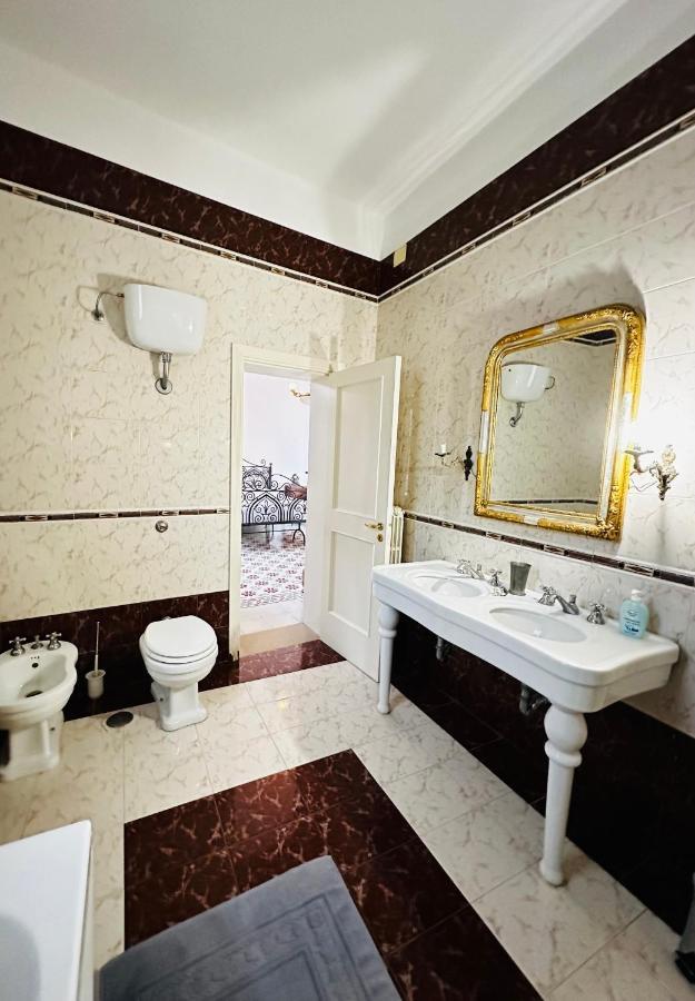 Elegante Appartamento Nel Cuore Del Barocco Lecce Ngoại thất bức ảnh