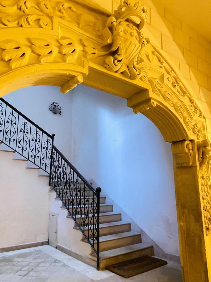 Elegante Appartamento Nel Cuore Del Barocco Lecce Ngoại thất bức ảnh