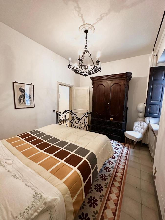 Elegante Appartamento Nel Cuore Del Barocco Lecce Ngoại thất bức ảnh